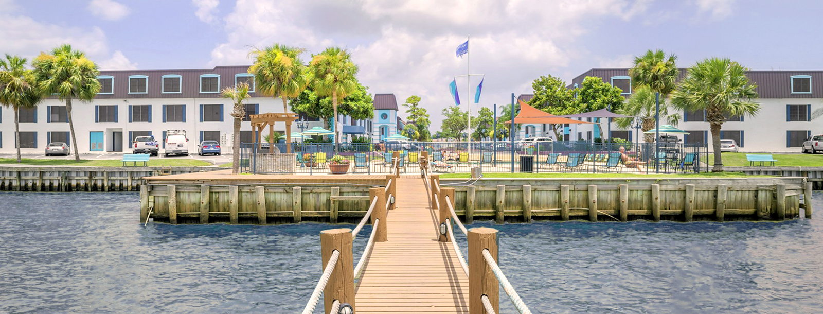 Encore on the Bay Apartments in Seabrook, TX